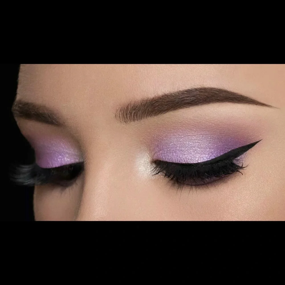 CATRICE COSMETICS Eyeshadow in Luminous Lilac
